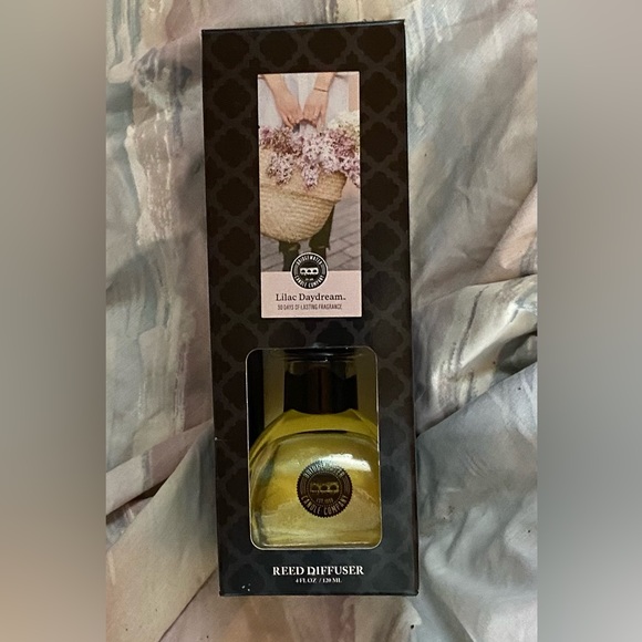 NIB Lilac daydream reed diffuser - Picture 2 of 2